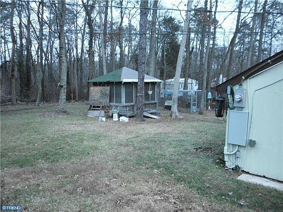 3rd image of 22 Dennis Ave