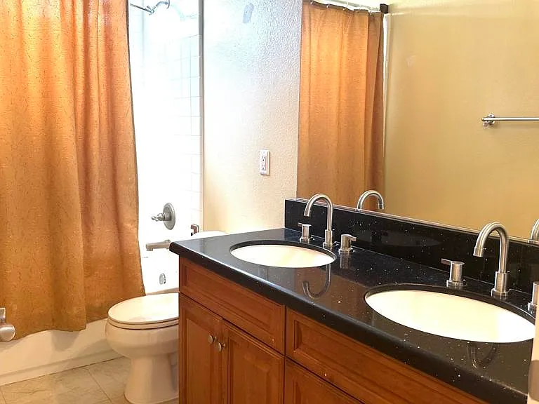 361 Cottages Ct — Photo 17