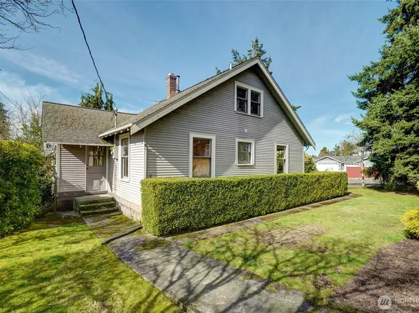 9808 224th Street SW, Edmonds, WA 98020