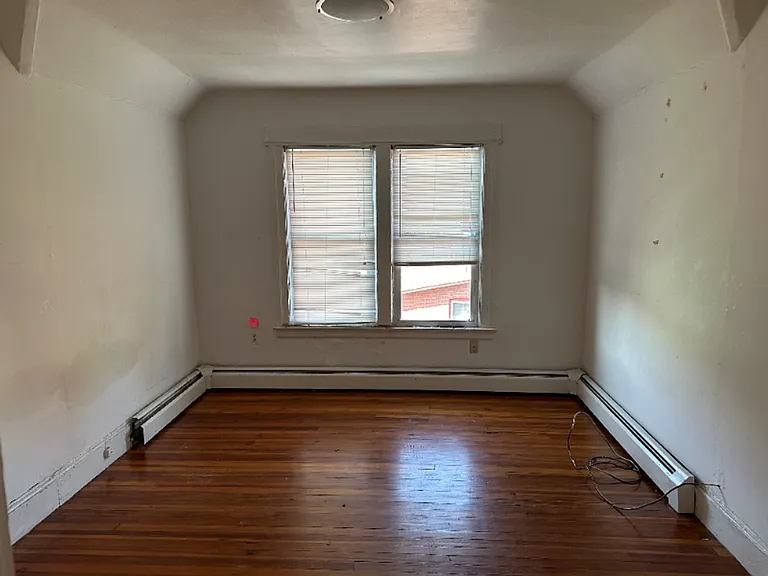 56 Hillside Pl #4 — Photo 10