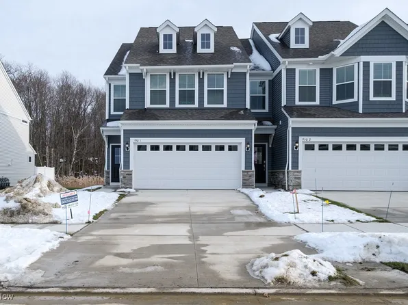 950-1 Memory Ln, Aurora, OH 44202