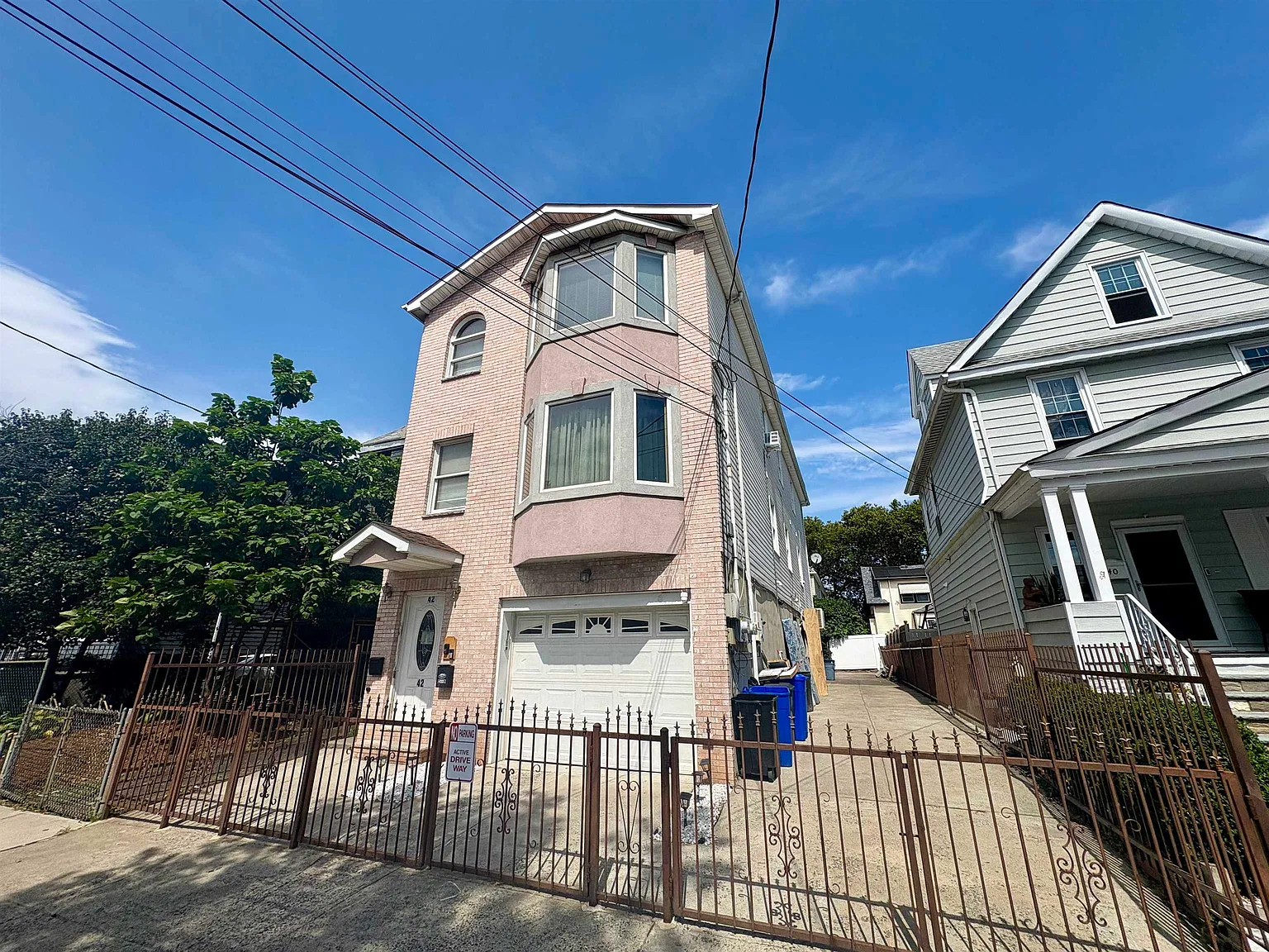 1 bed, 1.0 bath, $1,750 — Photo 1