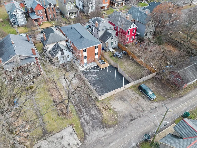 613 S Champion Ave #F — Photo 28