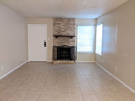 5th image of 420 Vista West Ct #A