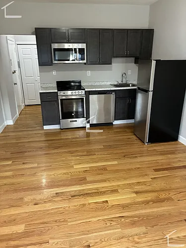 1124B Commonwealth Ave #A1 Photo 1