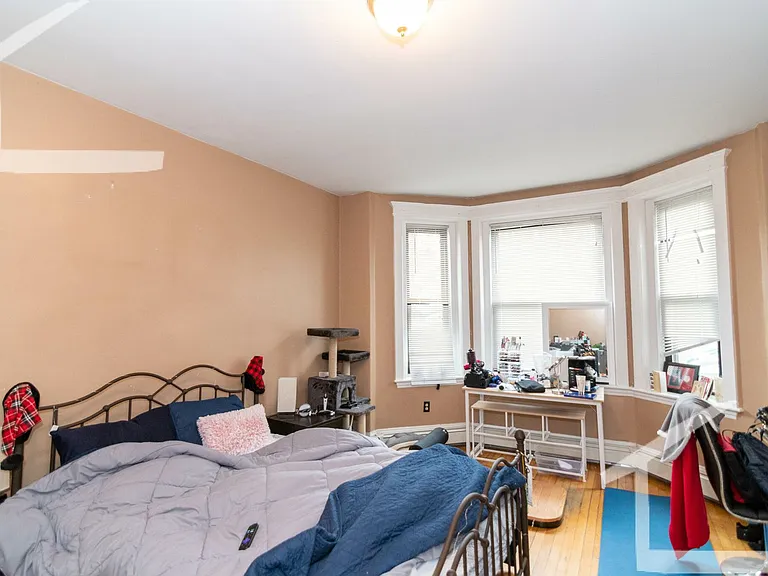 8 Glenville Ave #2 — Photo 12