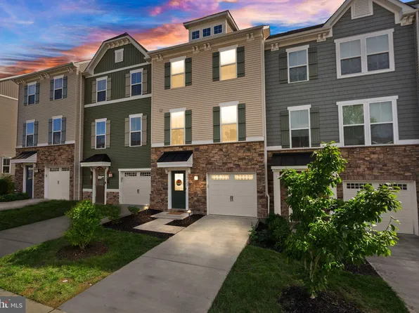 10725 Hinton Way, Manassas, VA 20112