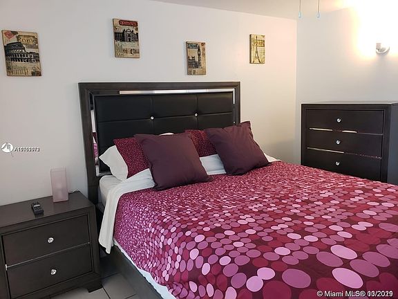 4th image of 1820 Roosevelt St #1-3