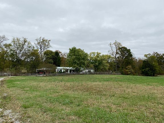 3rd image of 2756 Critz Ln