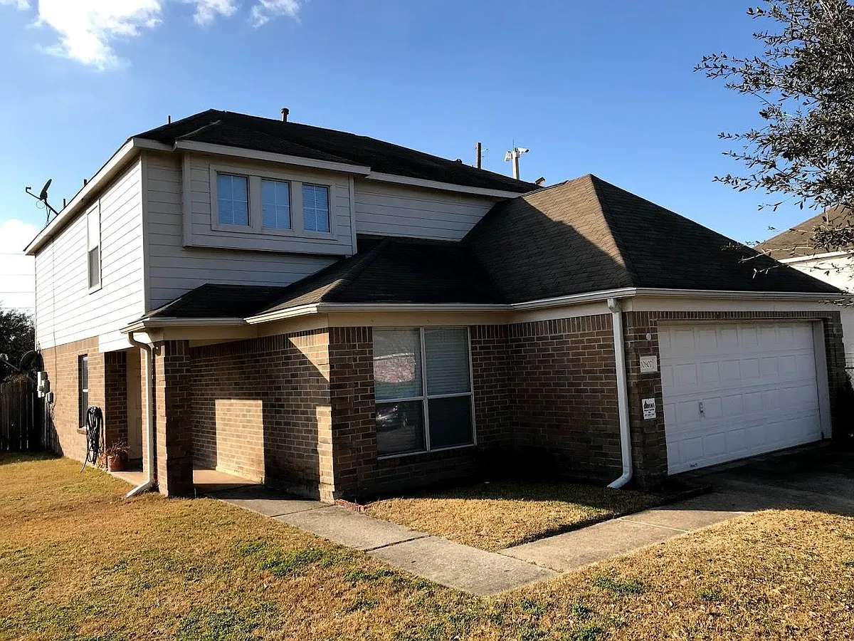 Outside view from the left - 10807 Maple Bough Ln
