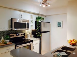 620 SW 111th Ave APT 104, Hollywood, FL 33025