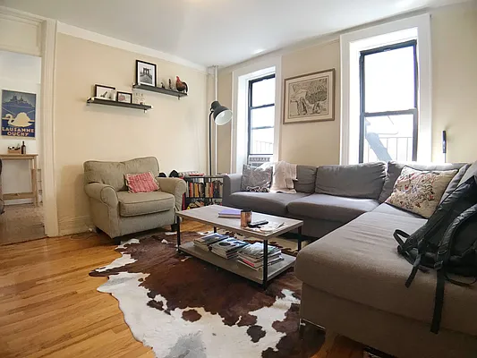 Rented by Bold New York | media 11