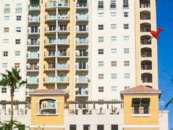 8th floor corner unit with gorgeous views