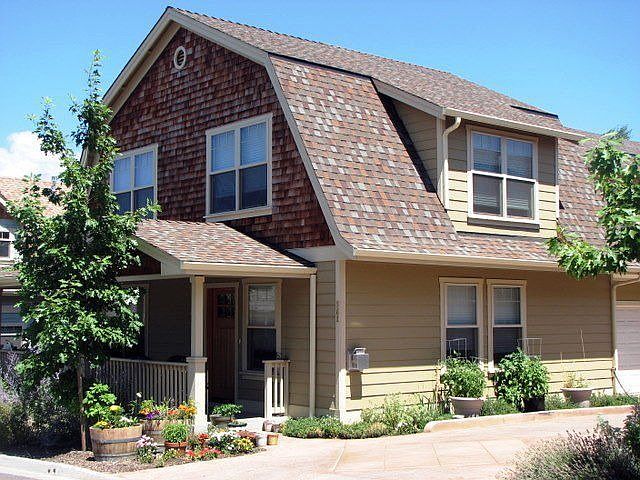 1st image of 862 Blackberry Ln