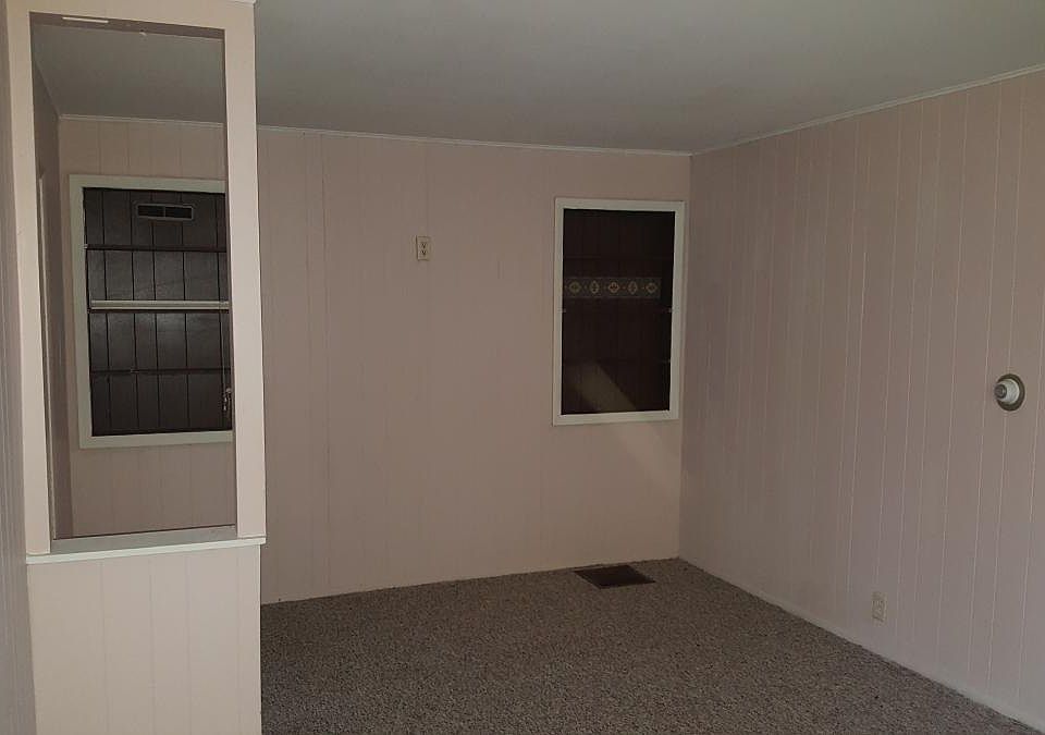 2nd image of 28 Quimby St NE #1