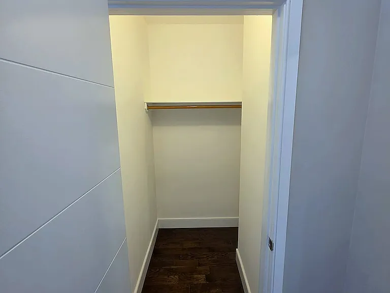 456 Grand St #5C — Photo 4