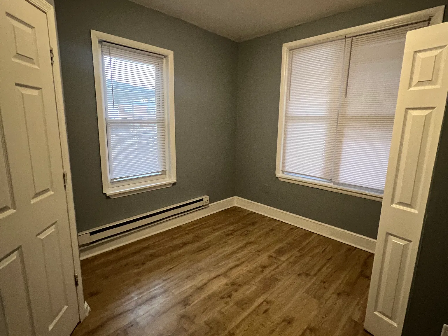 4 bed, 1200 sqft, $1,650 — Photo 3