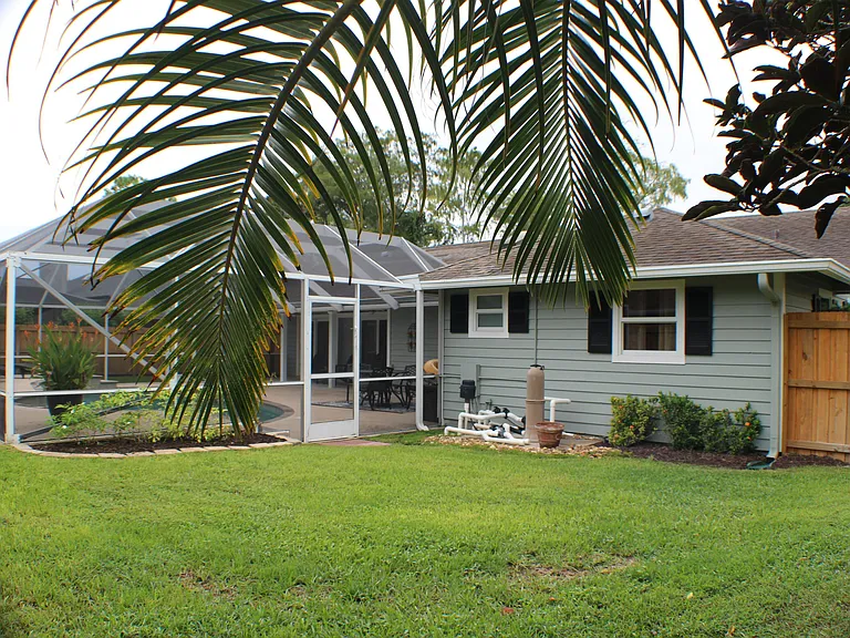 874 Blueberry Dr — Photo 34