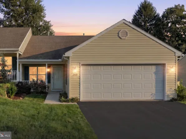 289 Winners Circle Dr, Red Lion, PA 17356