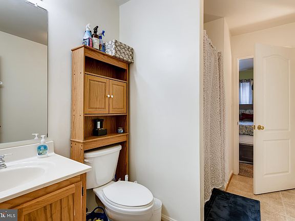 5th image of 1729 Wood Carriage Way