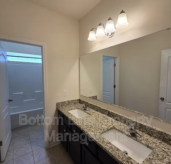 10708 Sky Chase Ave NW — Photo 33