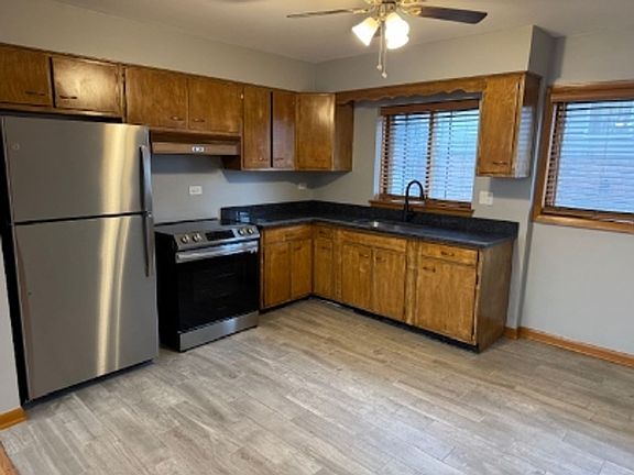 2nd image of 3108 Saint Charles Rd APT 2B