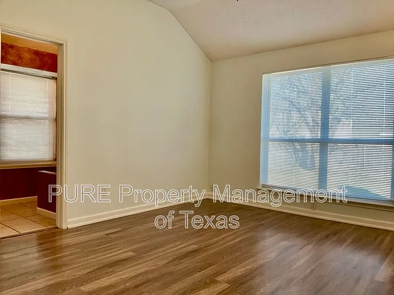 606 Eaglecreek Dr — Photo 11