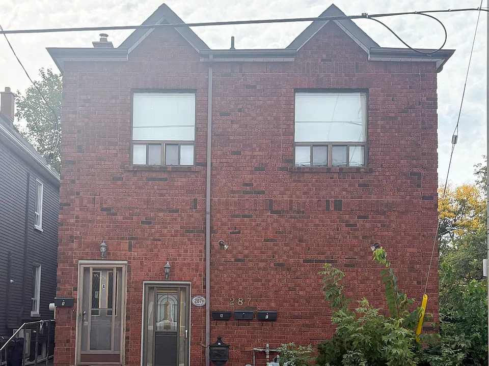 287 Sammon Ave #D