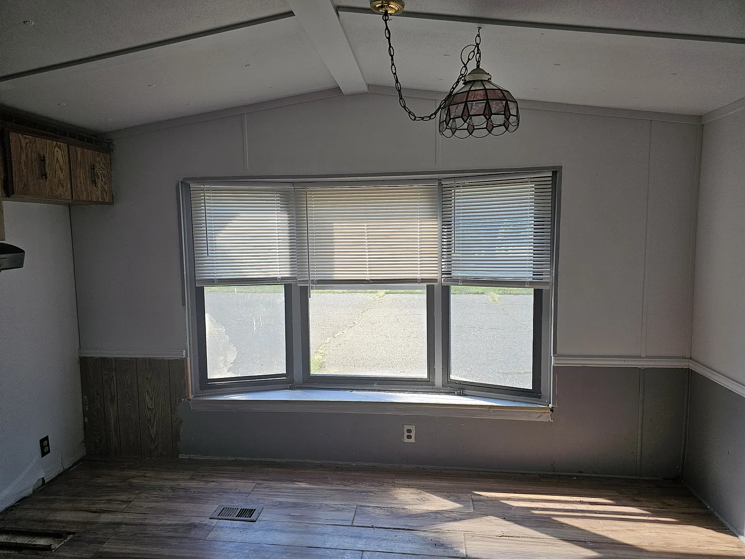 2 bed, $800 — Photo 1