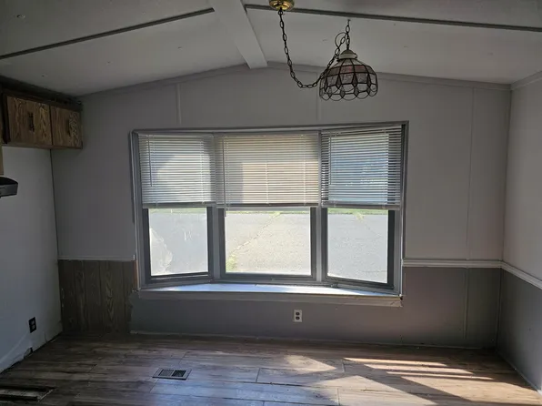 120 Super Ln, Mount Morris, MI 48458