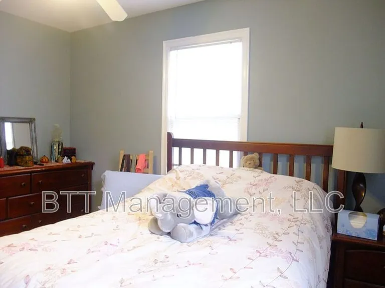 8401 Greenwood Ave #3 — Photo 48