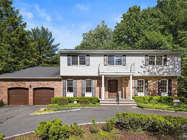 91 Douglas Dr, Township Of Washington, NJ 07676