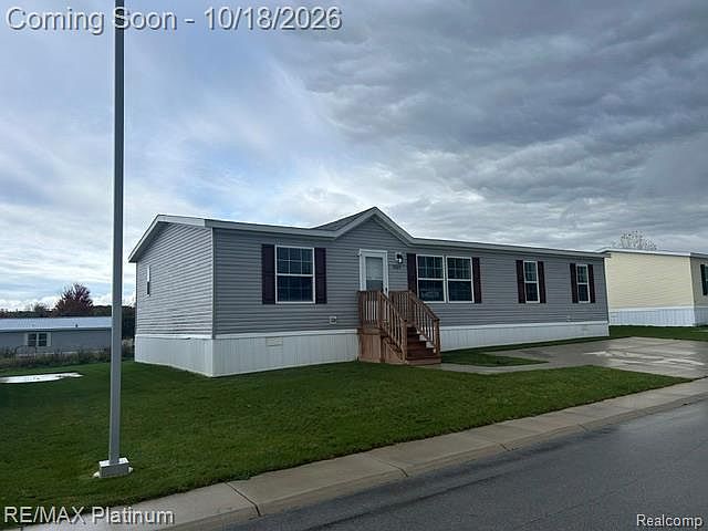 1st image of 9439 Crystal Dr