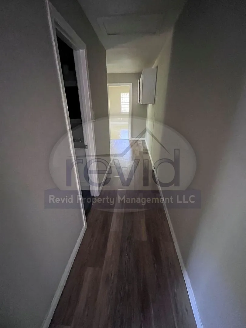 Campbell 952 — Photo 2