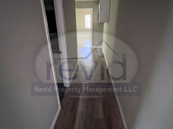 2nd image of 952 Emmie St #952