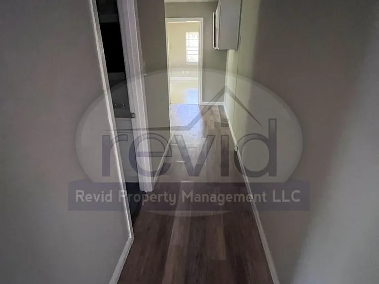 Campbell 952 — Photo 2