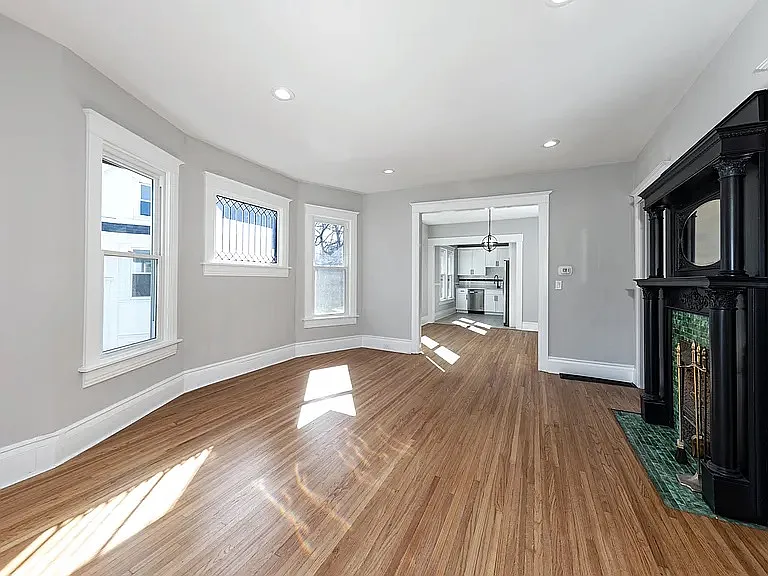 418 Buell Ave #1 — Photo 5