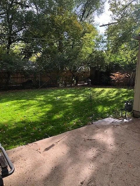 2412 SW Valley Brook Ln — Photo 2
