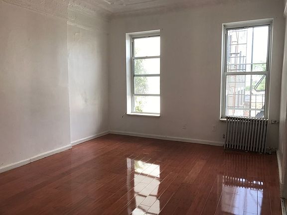 4th image of 734A 4th Ave APT 2