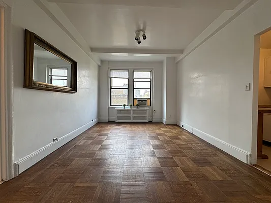 225 Central Park West #618A