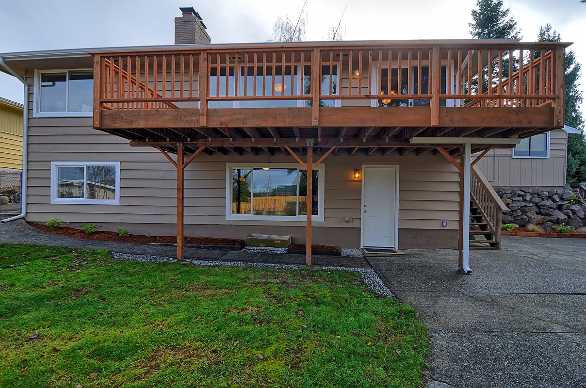 Lake Forest Park, WA 98155