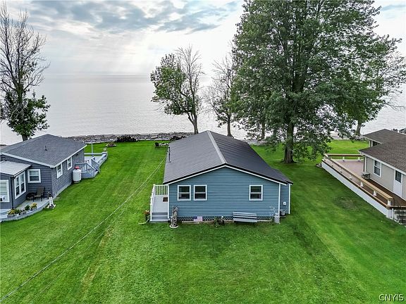 4th image of 24407 Hayes Bay Rd N