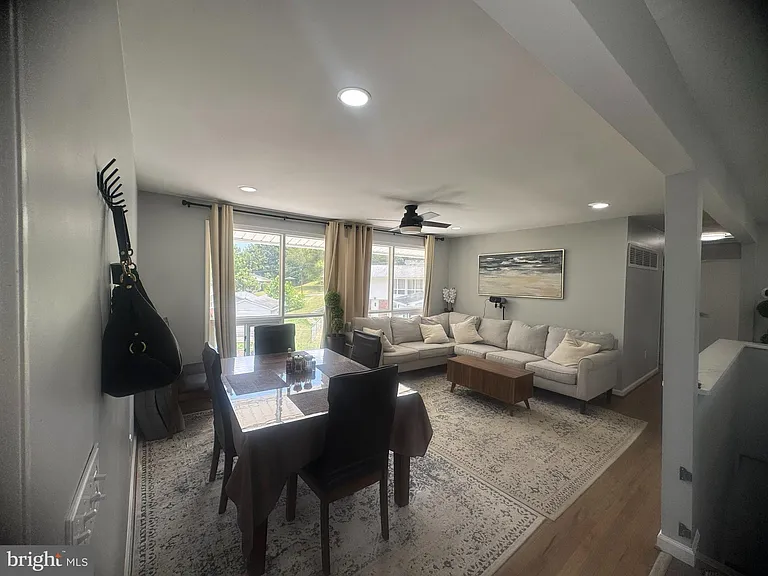 6315 Willowood Ln — Photo 10