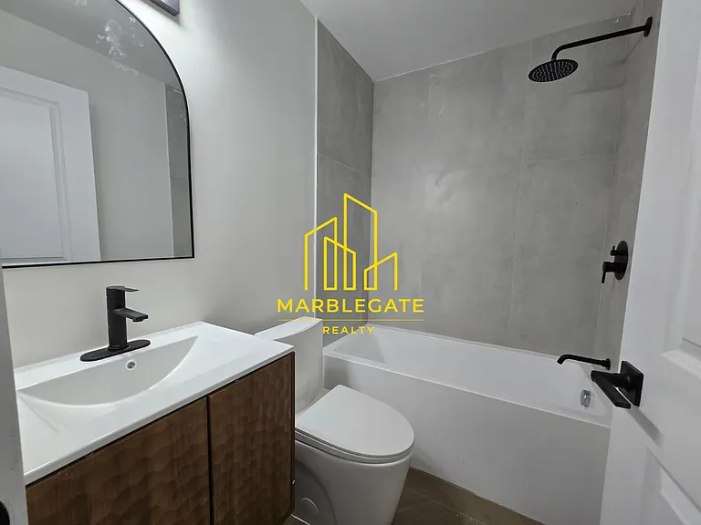 53 Lincoln Park #33B — Photo 4