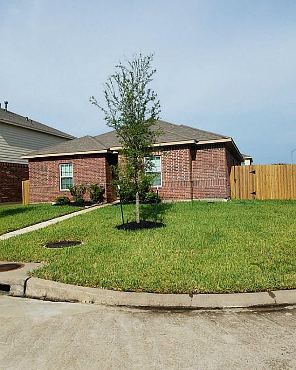 1st image of 8102 Malago Point Dr