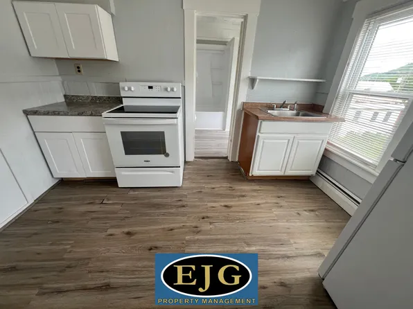 23 S Main St, Brattleboro, VT