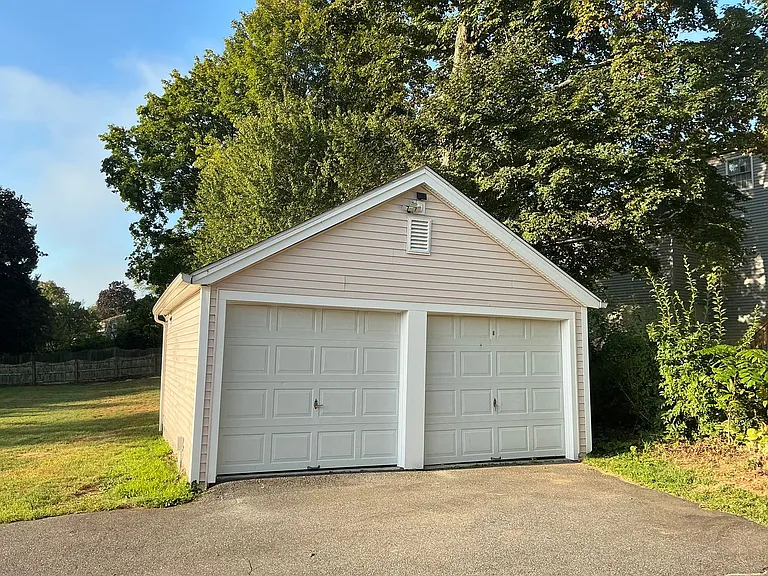 35 West St — Photo 25
