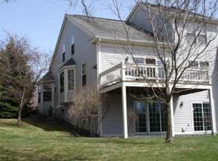 1226 Pond View Ln, White Bear Township, MN 55110