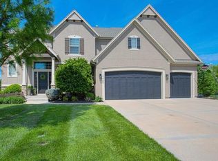 15660 Barton St, Overland Park, KS 66221