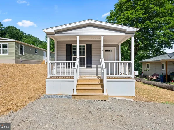 716 Hillside Dr, Gap, PA 17527